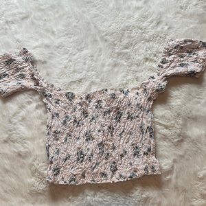 Victoria’s Secret crop top - SIZE: XS